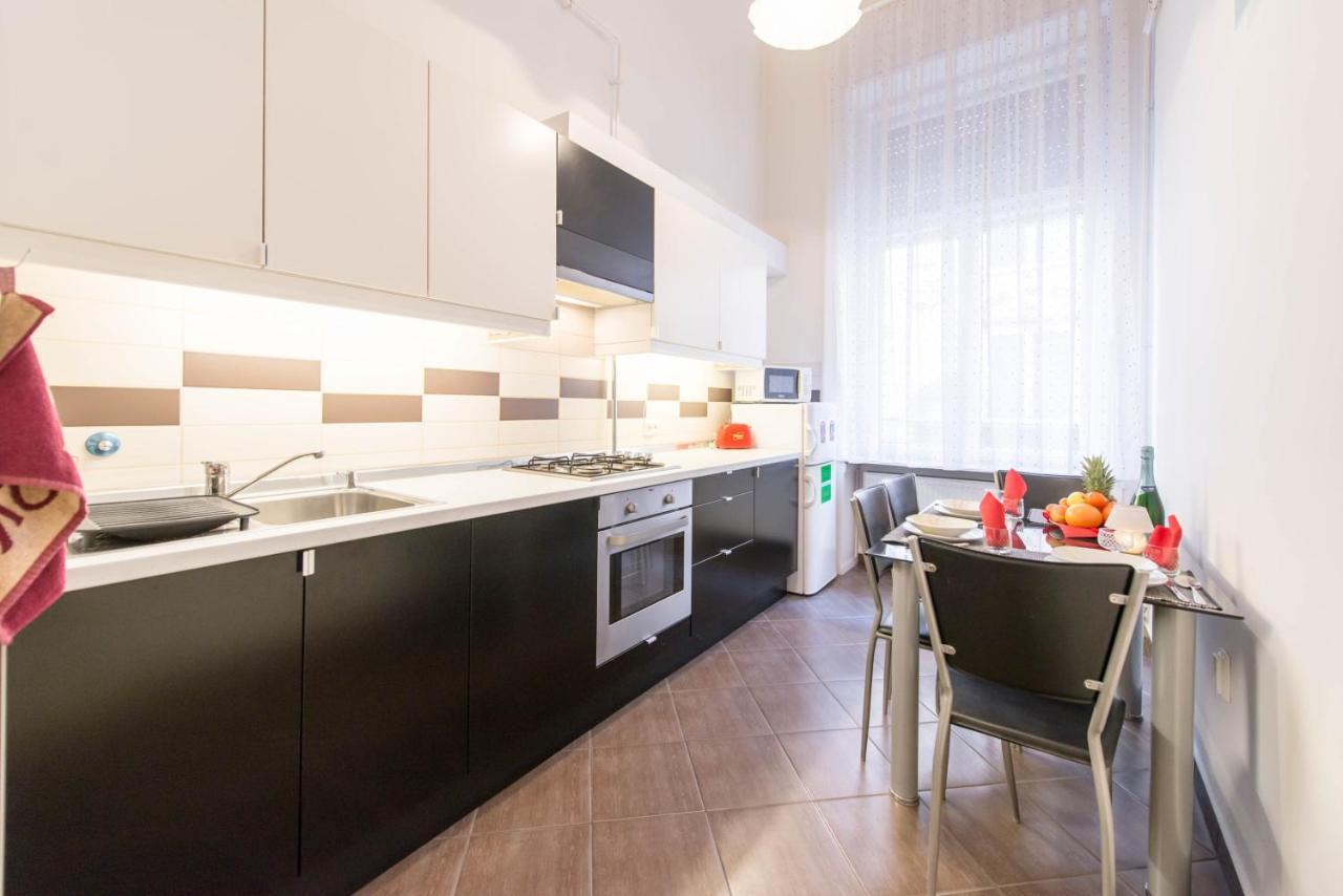 City Center Apartment ブダペスト エクステリア 写真